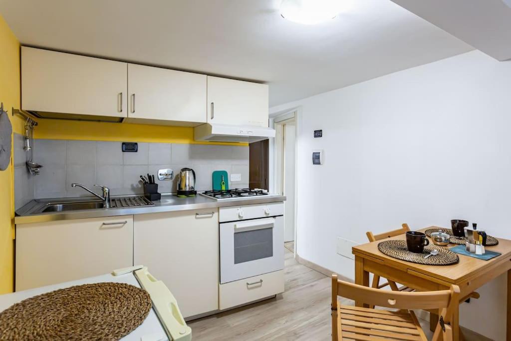 Apartment Adorno 2 - Affitti Brevi Italia Генуя Екстер'єр фото